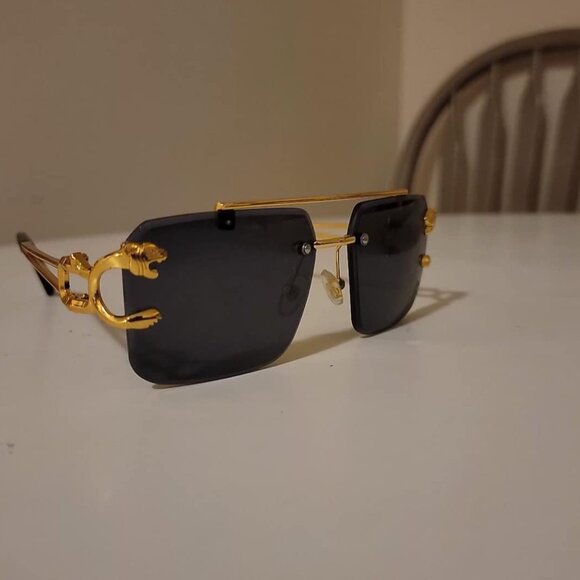 Gold woman's sunglasses - Picture 2 of 6
